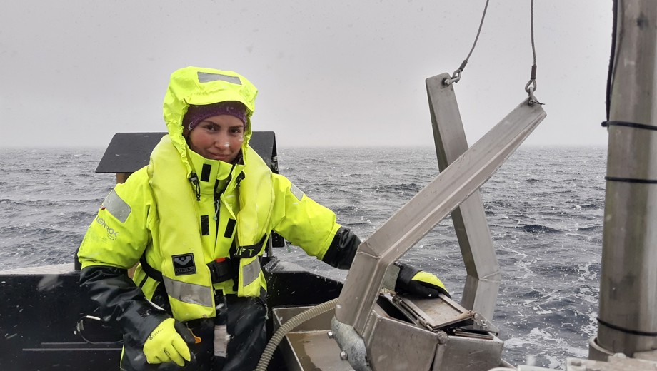 Sediment Sampling Photo Carl Ballantine Akvaplan Niva