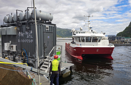 Servicebat Havbruk Foto Tom Lyso Sinkaberg